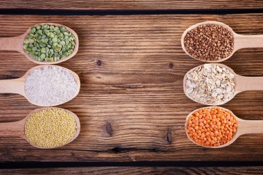 kabuğu çıkarılmış tane kaşık