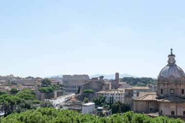 Roma yüksek, İtalya'nın görünümü
