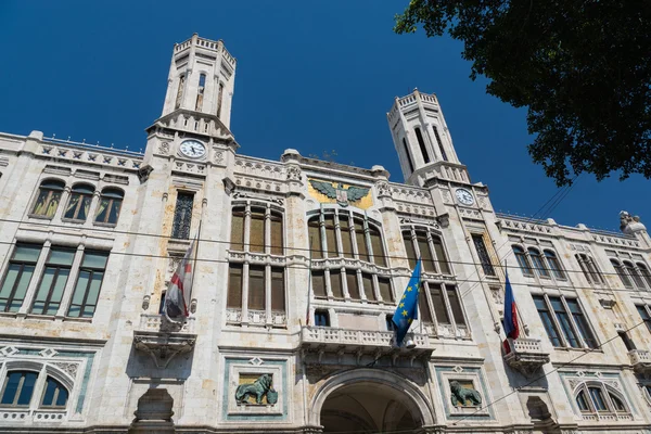 A building of the City Hall in Cagliari, Sardinia, Italy — Stock Photo, Image