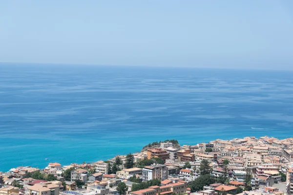 Calabria görünümünden yüksek İtalyan Tropea şehir