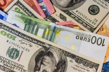 Euro ve dolar banknotları