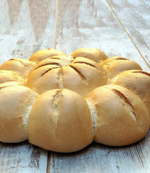 Kırsal Arkaplanla Çevrili Ekmek — Stok fotoğraf