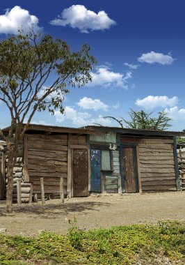 Güneşli bir günde fakir Kenya köyü. Afrika 'nın manzarası.