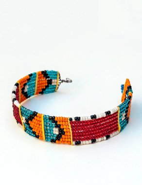 Kenya 'da yapılmış Afrikalı bir artistik hatıra.