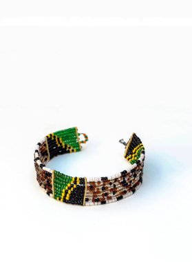 Kenya 'da yapılmış Afrikalı bir artistik hatıra.