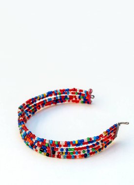 Kenya 'da yapılmış Afrikalı bir artistik hatıra.