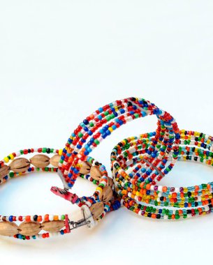 Kenya 'da yapılmış Afrikalı bir artistik hatıra.