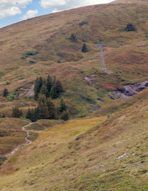Bulutlu bir günde İsviçre 'de Avrupa Alpleri.