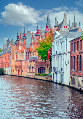 Brugge Caddesi, Belçika Bulutlu bir günde