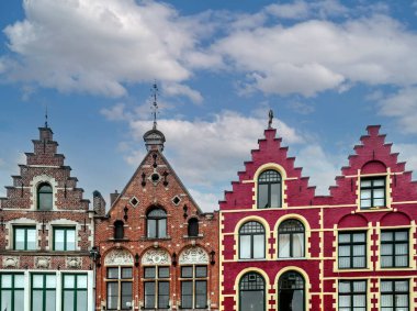 Brugge Caddesi, Belçika Bulutlu bir günde