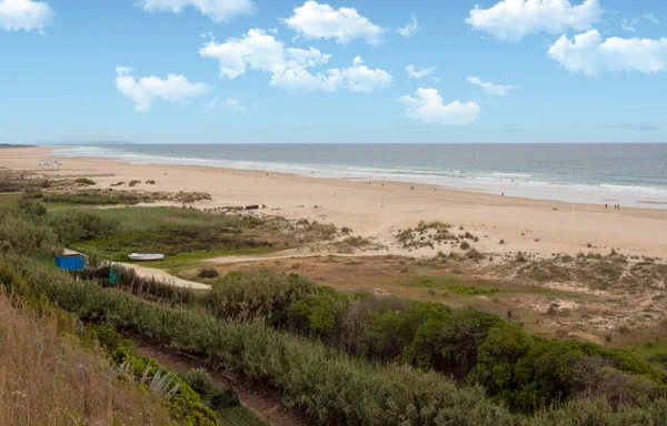 Wybrzeże Conil Frontera Południu Hiszpanii Plażą Pochmurny Dzień — Zdjęcie stockowe