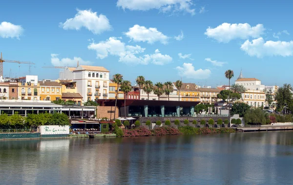 Sevilla España Julio 2021 Río Guadalquivir Ciudad Española Sevilla Día — Foto de Stock