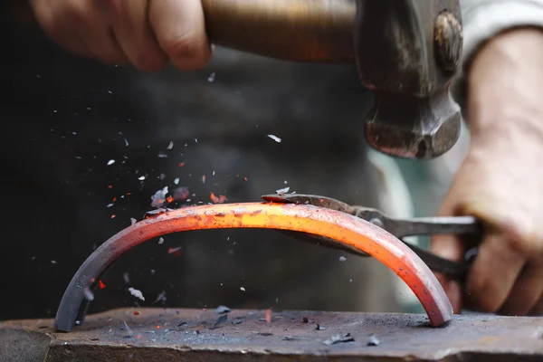 Forging hot iron — Stock Photo, Image