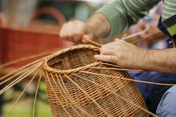 Fabricante de cestas — Fotografia de Stock