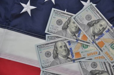 Amerikan doları dünya para biriminin temelidir. İş, finans.