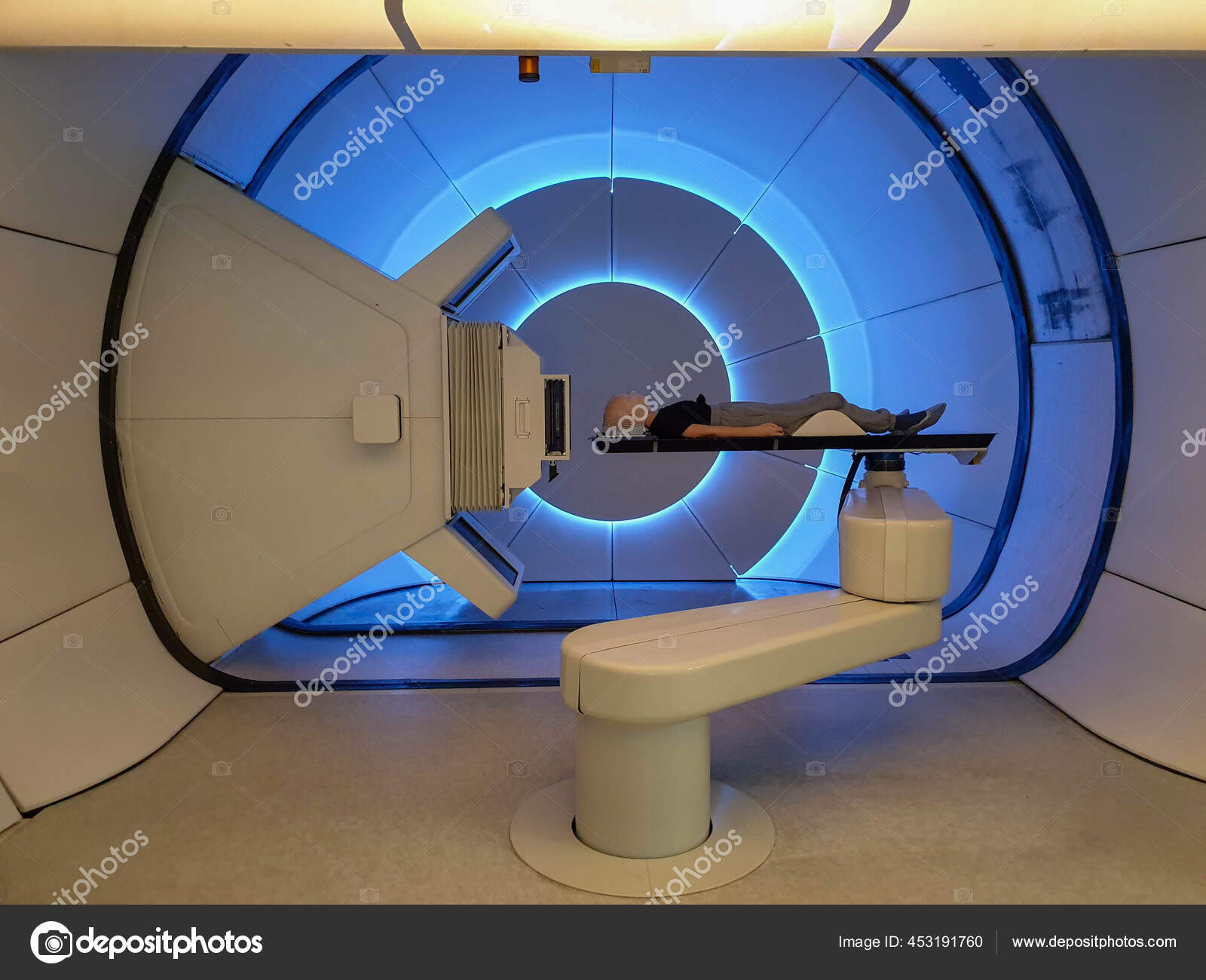 Центр протонной терапии мибс. Протонный центр в санкт петербурге. Березина сергея. Мибс протонная терапия санкт-петербург. Циклотрон лаборатории triumf.