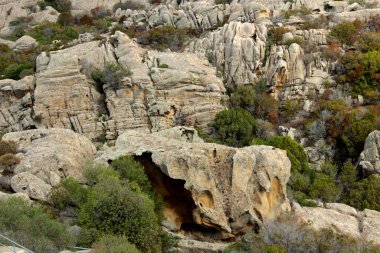 Sardunya adasında Orso Kaya oluşumu.