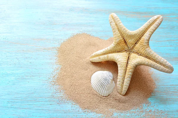 Starfish on wooden background — Stock Photo, Image