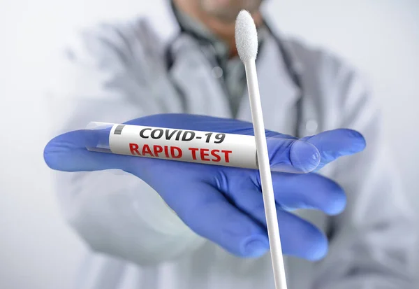 Медик Має Швидкий Тест Коронавірус Covid — стокове фото