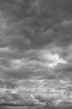 Fırtına gökyüzü, yağmur.