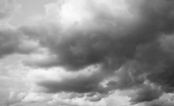 Cielo tempestoso, pioggia . — Foto Stock