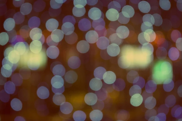 Licht von Girlanden am Fenster. — Stockfoto