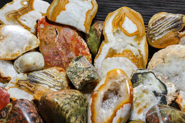 Muestras Piedras Pulidas Minerales Recogida Piedras Procesadas Cerca — Foto de Stock