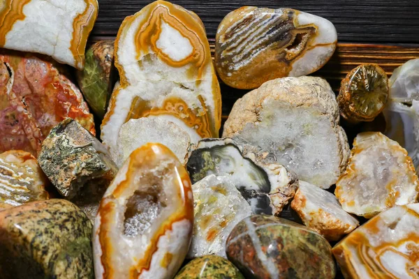Parlak Taş Mineral Örnekleri Şlenmiş Taş Koleksiyonu Kapat — Stok fotoğraf
