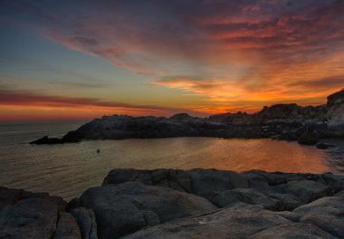 Cape NEDDICK Maine kıyısında güneş doğarken