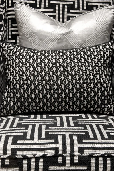 Silla estampada en blanco y negro — Foto de Stock