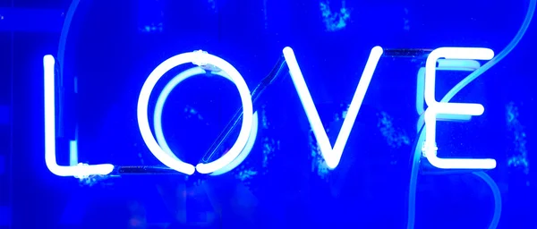 Neon Love signe — Photo