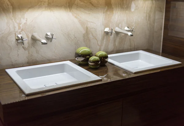 His & Hers Luxury Double Sinks — Stock Photo, Image