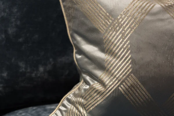 Современная стильная подушка — стоковое фото
