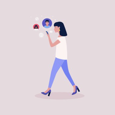 Bir arkadaşa yapılan akıllı telefon görüntüsü, internetten çalışma, iş görüşmesi. Renkli düz vektör illüstrasyonu.