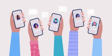 Konferans görüntülü konuşma, bir arkadaşla görüntülü konuşma, internetten çalışma, iş görüşmesi. El ele tutuşan cep telefonları. Renkli düz vektör illüstrasyonu.