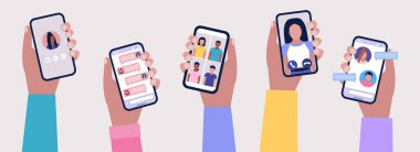 Konferans görüntülü konuşma, bir arkadaşla görüntülü konuşma, internetten çalışma, iş görüşmesi. El ele tutuşan cep telefonları. Sosyal medya ağı. Renkli düz vektör illüstrasyonu.