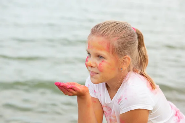 Beautiful Girl Sea Teenager Runs Laughs Vivid Emotions — Stock Photo, Image