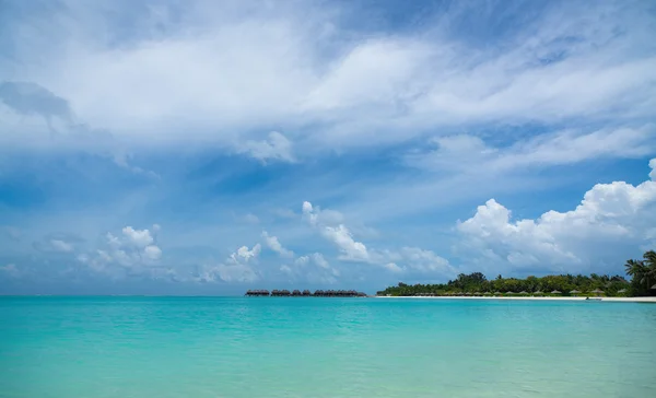 Perfektes tropisches Inselparadies Strand Malediven — Stockfoto