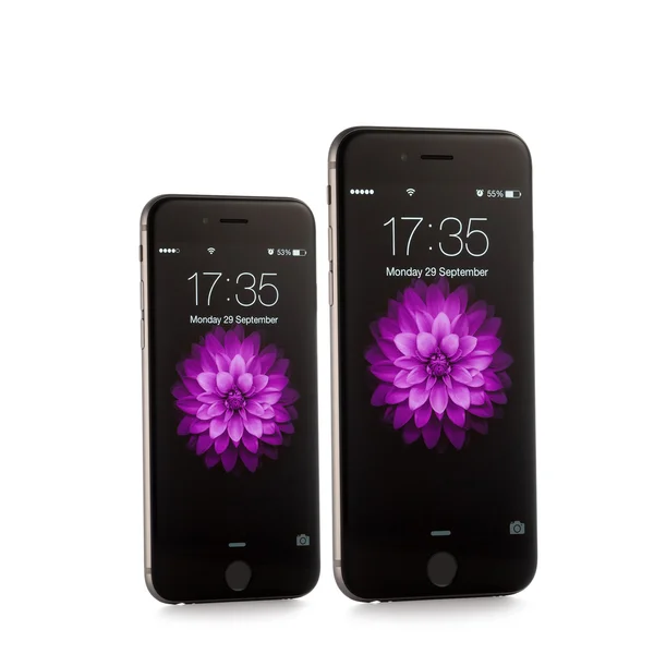 Moskova, Rusya - 29 Eylül 2014: Yeni iphone 6 ve 6 artı bir akıllı telefon Apple Inc Apple tarafından geliştirilen serbest bırakmak yeni iphone 6 iphone ve iphone 6 artı