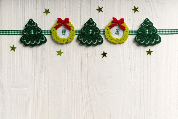 Décoration de Noël sur fond de boa rustique peint en blanc — Photo