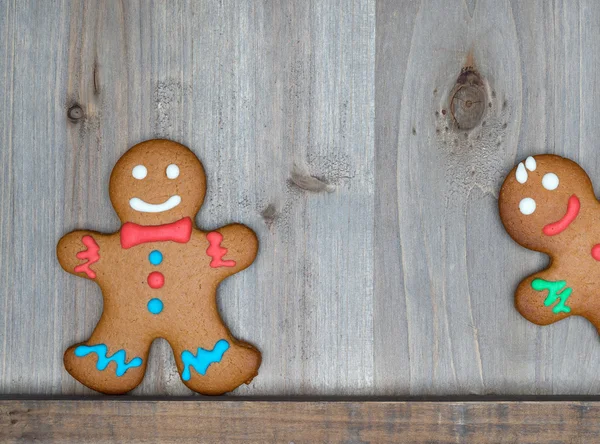 Christmas still life with traditional gingerbread cookies on woo — Stock Photo, Image