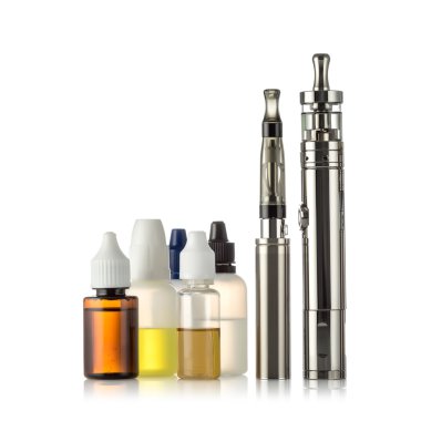 elektronik sigara koleksiyon üzerinde beyaz izole