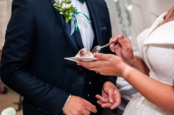 Piece Wedding Cake Cherries White Plate — Stock Photo, Image