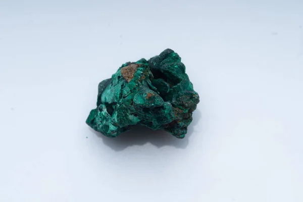 Mineral Verde Malaquita Sobre Fondo Blanco Malaquita Verde Natural — Foto de Stock