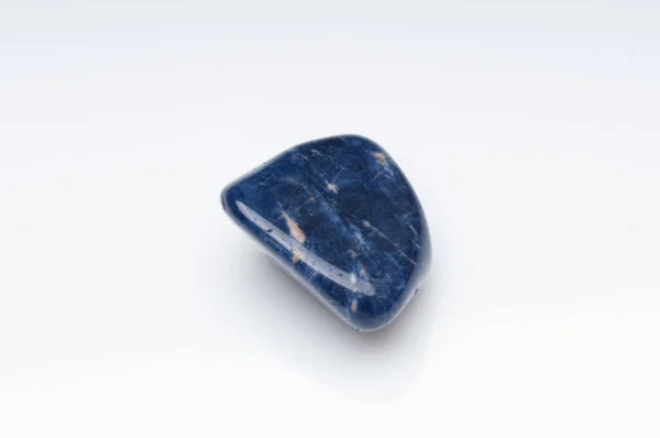 Sodalite Natural Sobre Fundo Branco — Fotografia de Stock