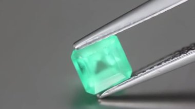 Arka planda doğal yeşil zümrüt