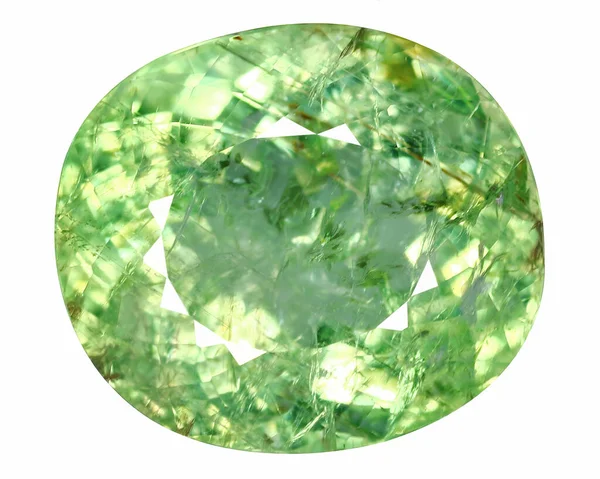 白色背景的天然宝石绿电气石 — 图库照片
