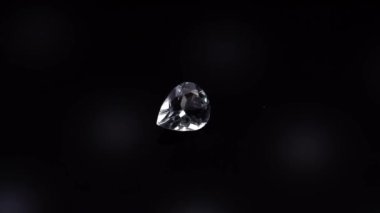 Arka planda doğal mavi akuamarin 