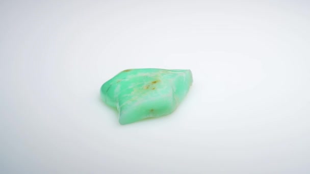 Naturalne Chrysoprase Szorstki Stole Obrotowym — Wideo stockowe