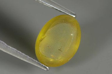 Doğal sarı apatit. Apatitin makro fotoğrafı